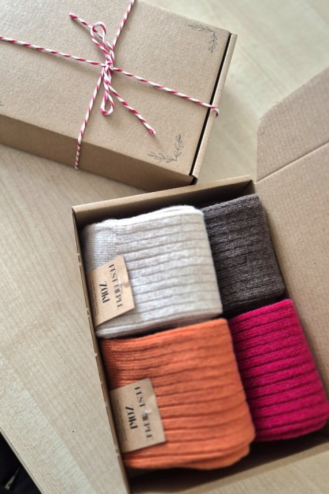 [39-41] ZESTAW Jesieniara 4 pary Fest Ciepłych Zoków - zapakowane na prezent