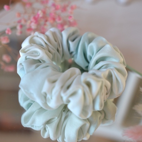 Jedwab midi/maxi gumka upcykling scrunchie JASNA MIĘTA