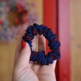 Jedwab mini mini gumka upcykling scrunchie GRANAT I BORDO