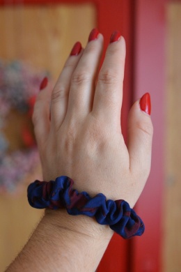 Jedwab mini mini gumka upcykling scrunchie GRANAT I BORDO
