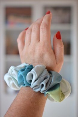 Jedwab maxi gumka upcykling scrunchie MORSKIE FALE