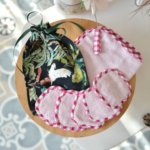 Komplet zero waste 5 wacików + ręcznik + woreczek papugi