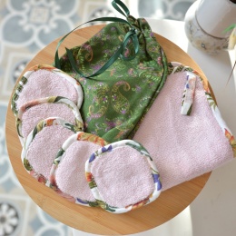 Komplet zero waste 5 wacików + ręcznik + woreczek zielenie