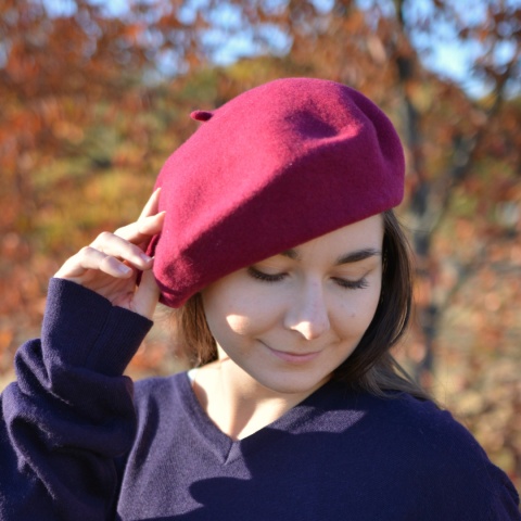 Różowy beret 100% wełna, polska produkcja Różowy beret 100% wełna, polska produkcja