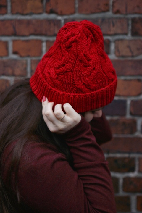 100% wełna merino czapka handmade warkocz czerwona 2