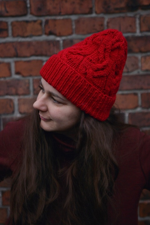 100% wełna merino czapka handmade warkocz czerwona 2