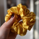 Jedwab MAXI gumka upcykling scrunchie KANAREK Jedwab MAXI gumka upcykling scrunchie KANAREK