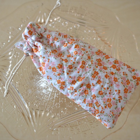 Etui Upcykling Łąka Kwietna - pomarańczowe kwiatuszki