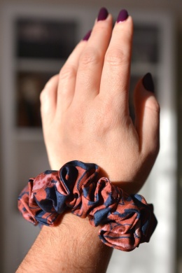 Jedwab MIDI gumka upcykling scrunchie bordo granat