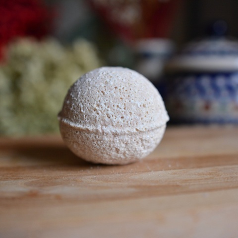 WANILIOWE CIASTECZKO Naturalna kula do kąpieli Sara&Koko