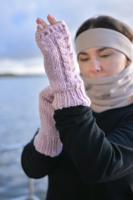 Wełna merino i alpaka MITENKI handmade warkocz róż/lawenda