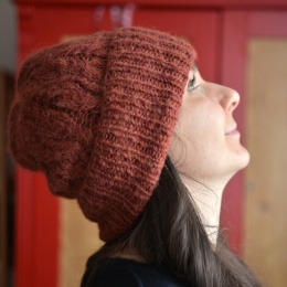 Wełna merino + alpaka czapka handmade warkocz kasztanowa/karmelowa