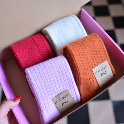 [35-38] ZESTAW Lukrowany pączek 4 pary Fest Ciepłych Zoków - zapakowane na prezent