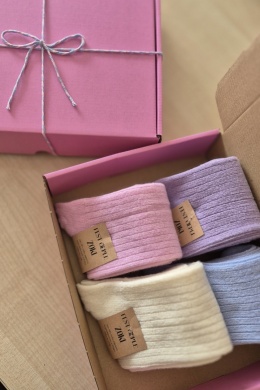 [35-38] ZESTAW Pastelove 4 pary Fest Ciepłych Zoków - zapakowane na prezent