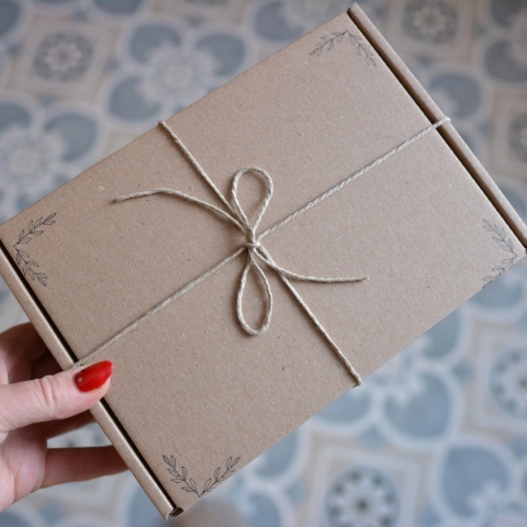 [35-38] ZESTAW Przerwa na kawusię 4 pary Fest Ciepłych Zoków - zapakowane na prezent