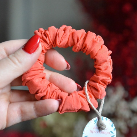 Jedwab MINI MINI gumka upcykling scrunchie BRZOSKWINIA