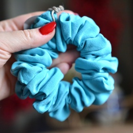 Jedwab MIDI gumka upcykling scrunchie TURKUS