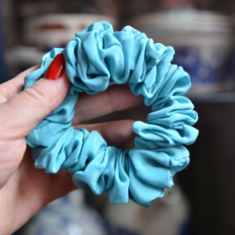 Jedwab MIDI gumka upcykling scrunchie TURKUS