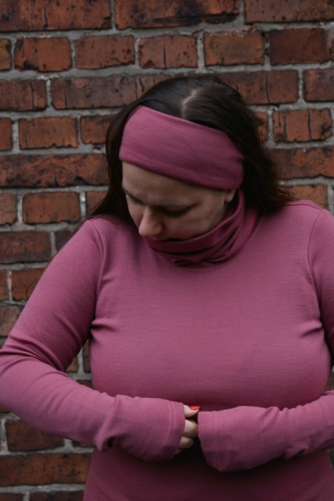 KOMIN 100% wełna merino BRUDNY RÓŻ