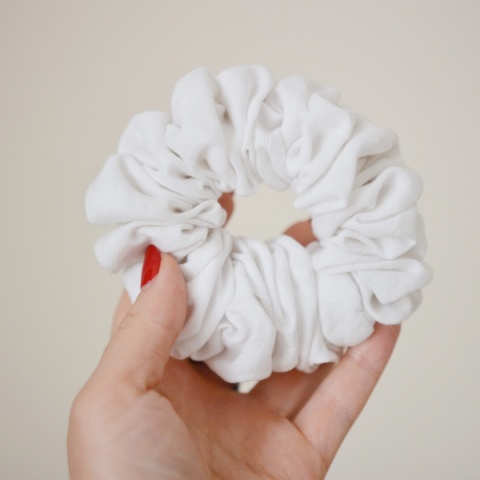 Len MAXI gumka upcykling scrunchie BIAŁE