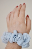 Jedwab MIDI gumka upcykling scrunchie BABY BLUE