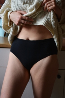 KLARA majtki z wysokim stanem GOTS PREMIUM czarne