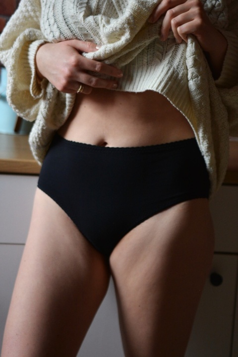 KLARA majtki z wysokim stanem GOTS PREMIUM czarne