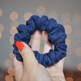 Jedwab MINI gumka upcykling scrunchie ZGASZONY GRANAT