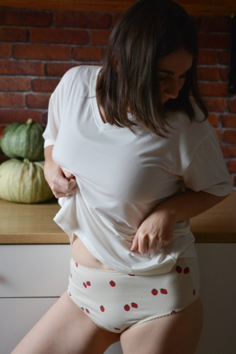 KLARA majtki z wysokim stanem bawełna GOTS PREMIUM truskawki