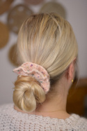 Szydełkowana scrunchie moher+wełna pudrowa nakrapiana