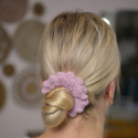 Szydełkowana scrunchie 100% wełna pudrowa